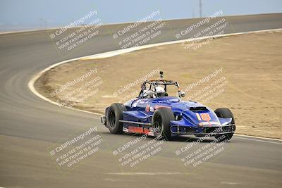 media/Jan-26-2025-CalClub SCCA (Sun) [[cfcea7df88]]/Group 7/Race/